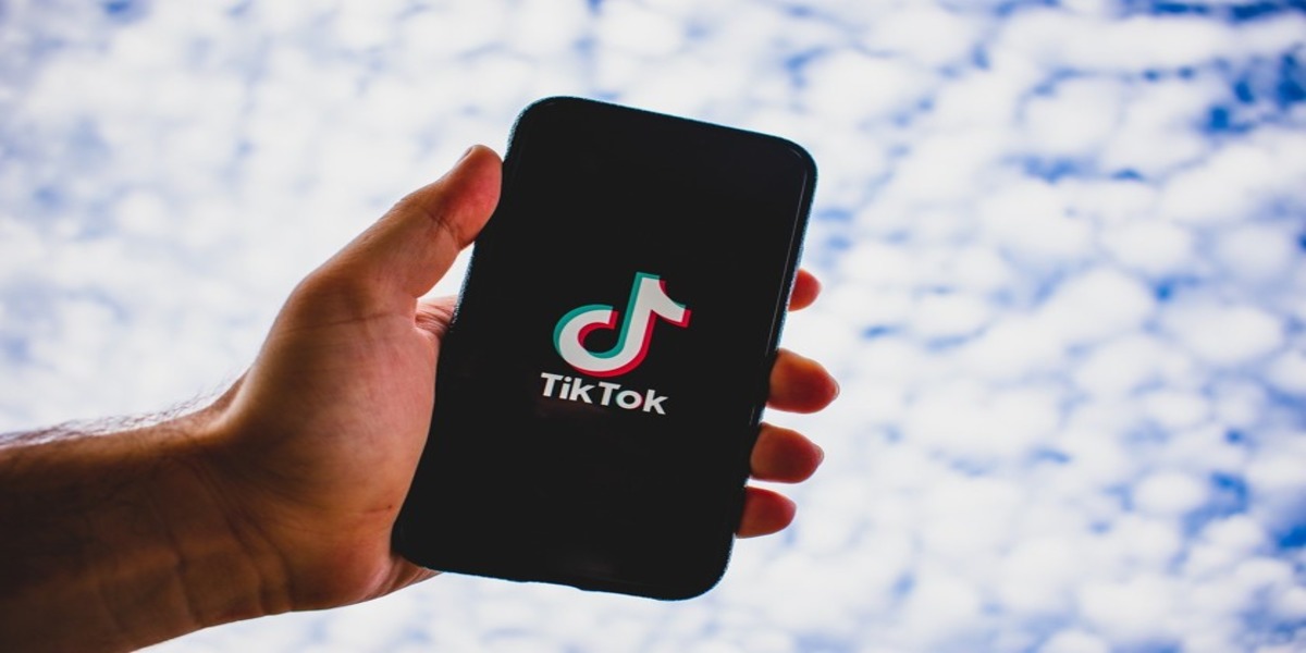 Driving traffic to gambling offers through TikTok